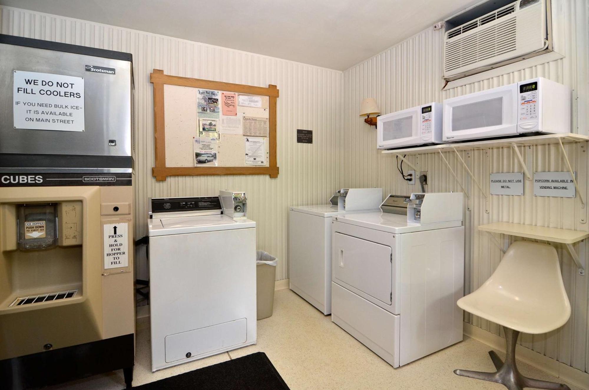 U-Bar Motel Canistota エクステリア 写真